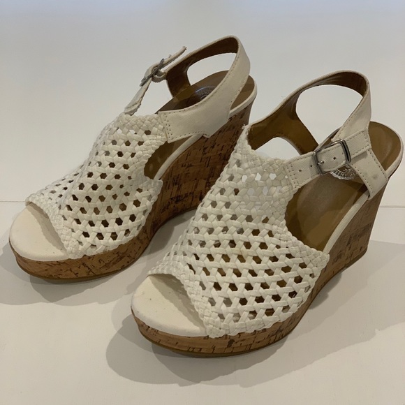 Wedge Sandals - Picture 2 of 3
